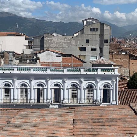 Del Parque Hotel & Suites Cuenca Ngoại thất bức ảnh
