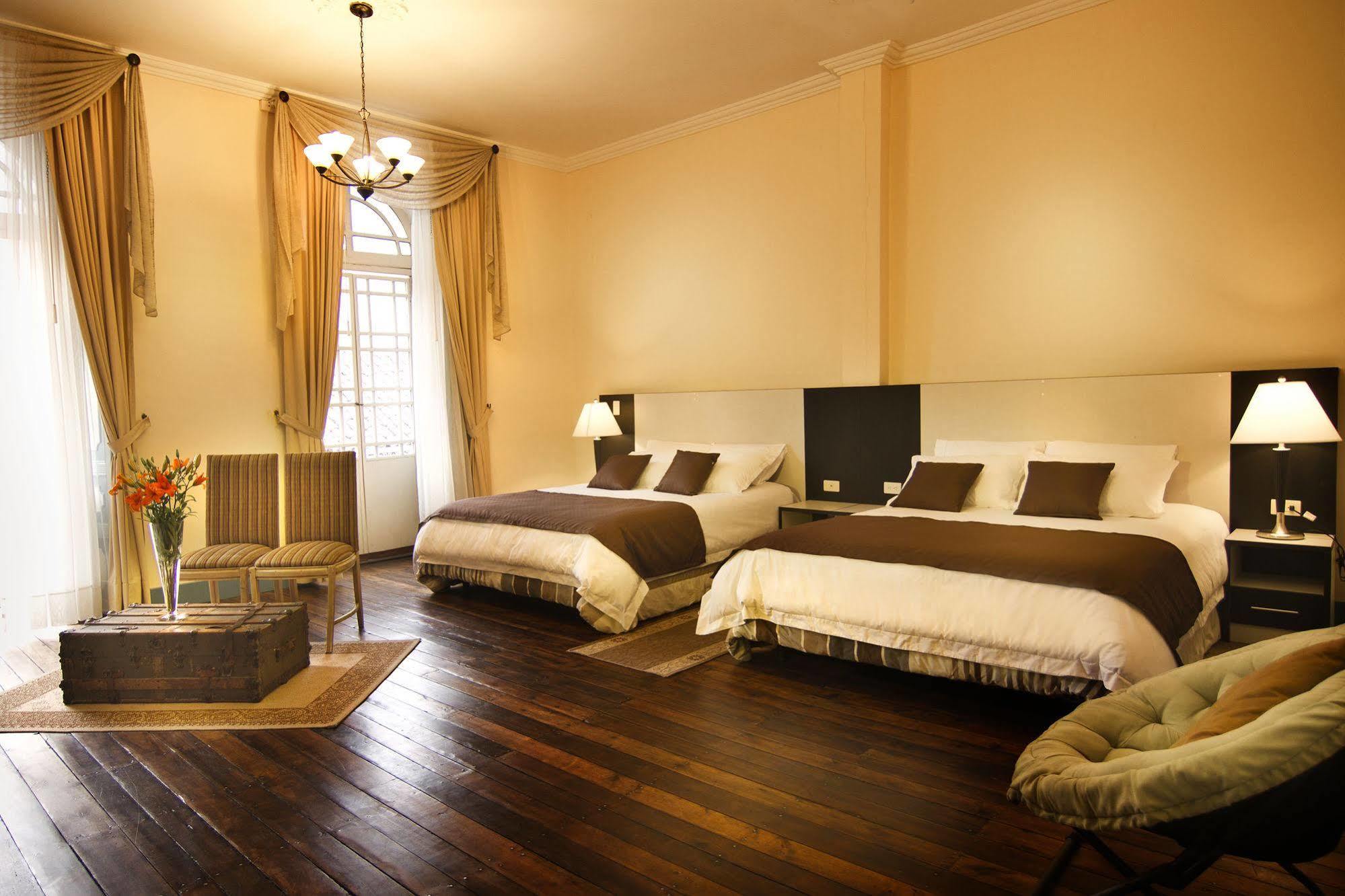 Del Parque Hotel & Suites Cuenca Ngoại thất bức ảnh